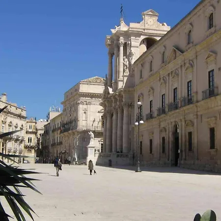 Luxury In Historic Ortigia,